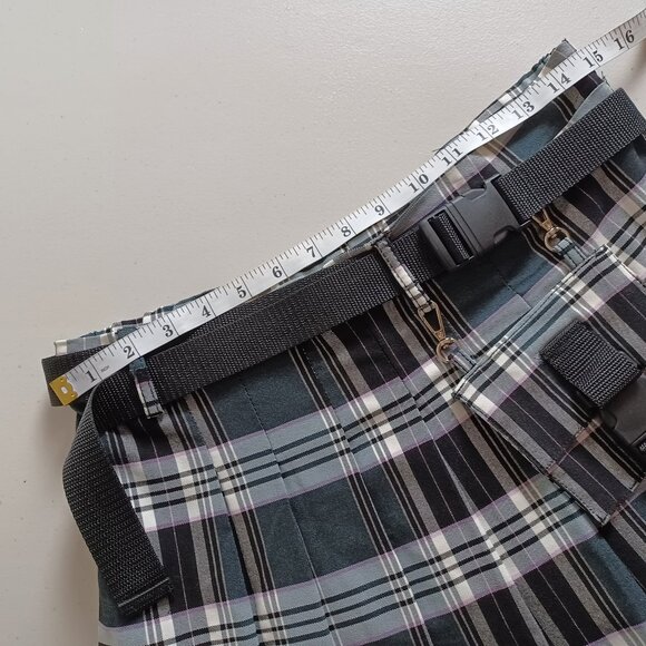 Ardene Pleated Plaid Skirt with Pouch - Picture 10 of 13